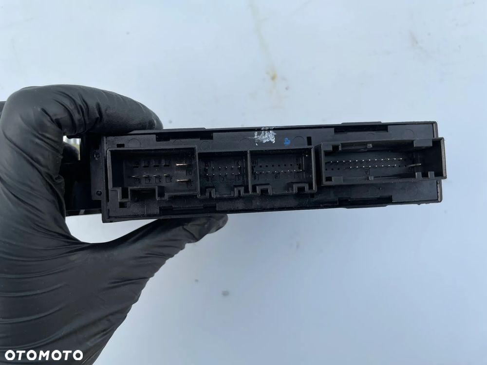 Silniczek szyby lewy przód Audi A4 B6 8E1959801B 105840103 - 3