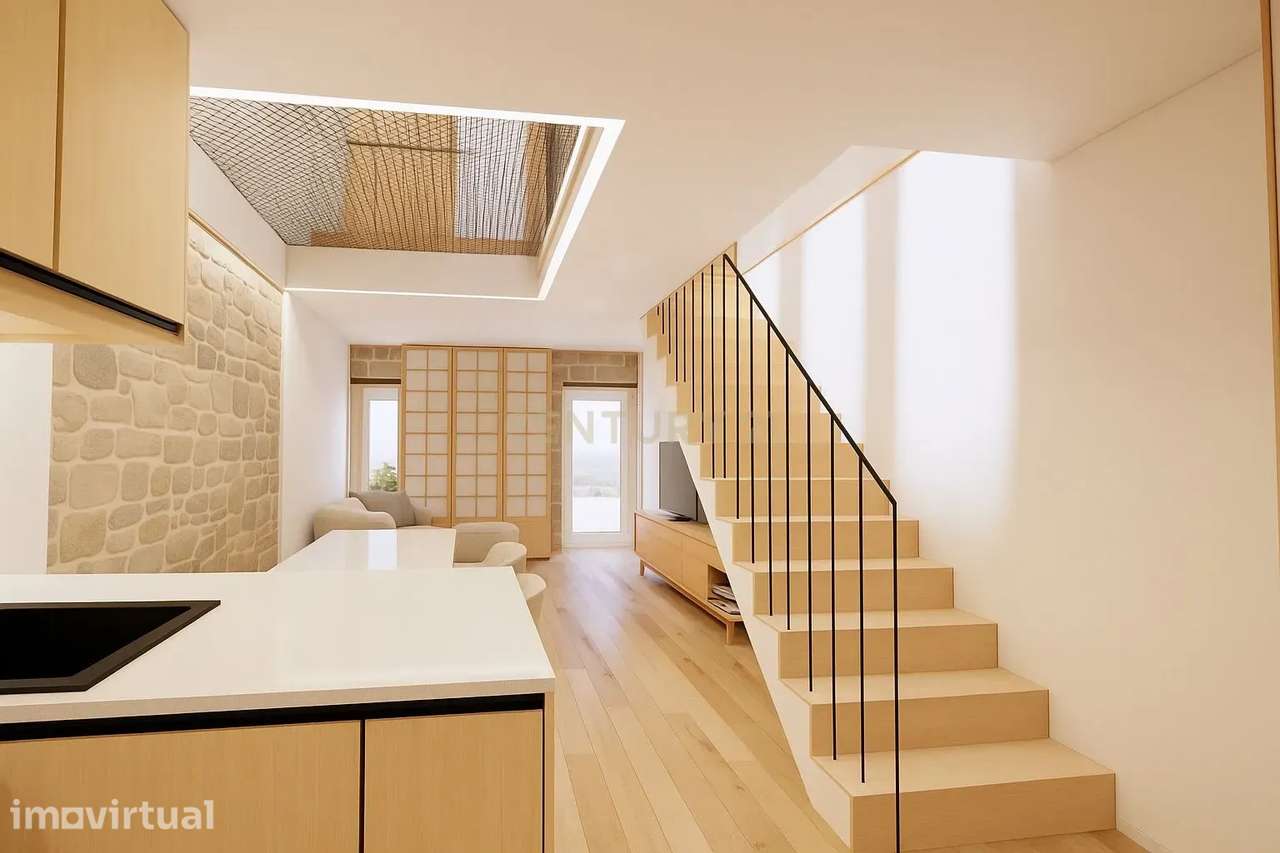 Moradia de Design T1+1 com Fachada em Pedra e Projeto Aprovado – Centr - Grande imagem: 3/17