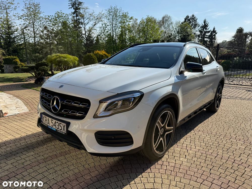 Mercedes-Benz GLA 220 4-Matic AMG Line - 1