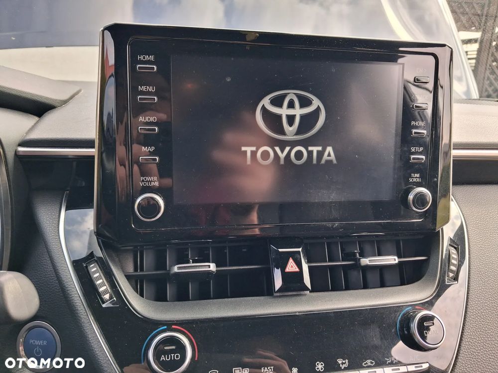 Toyota Corolla 1.8 Hybrid Comfort - 12