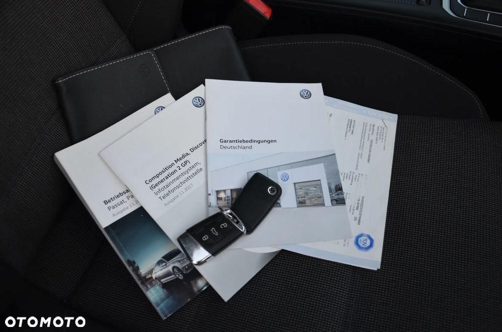 Volkswagen Passat 2.0 TDI (BlueMotion Technology) Comfortline - 30
