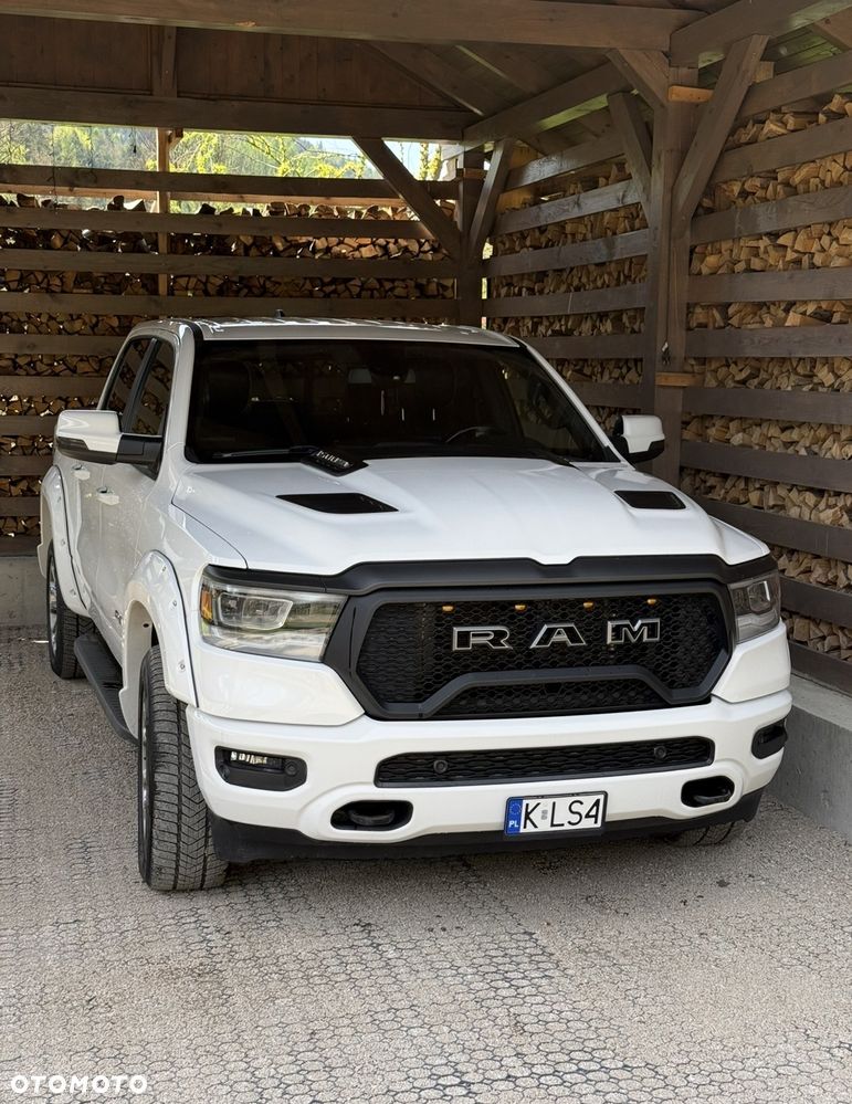 RAM 1500 Crew Cab Shortbed Laramie - 1