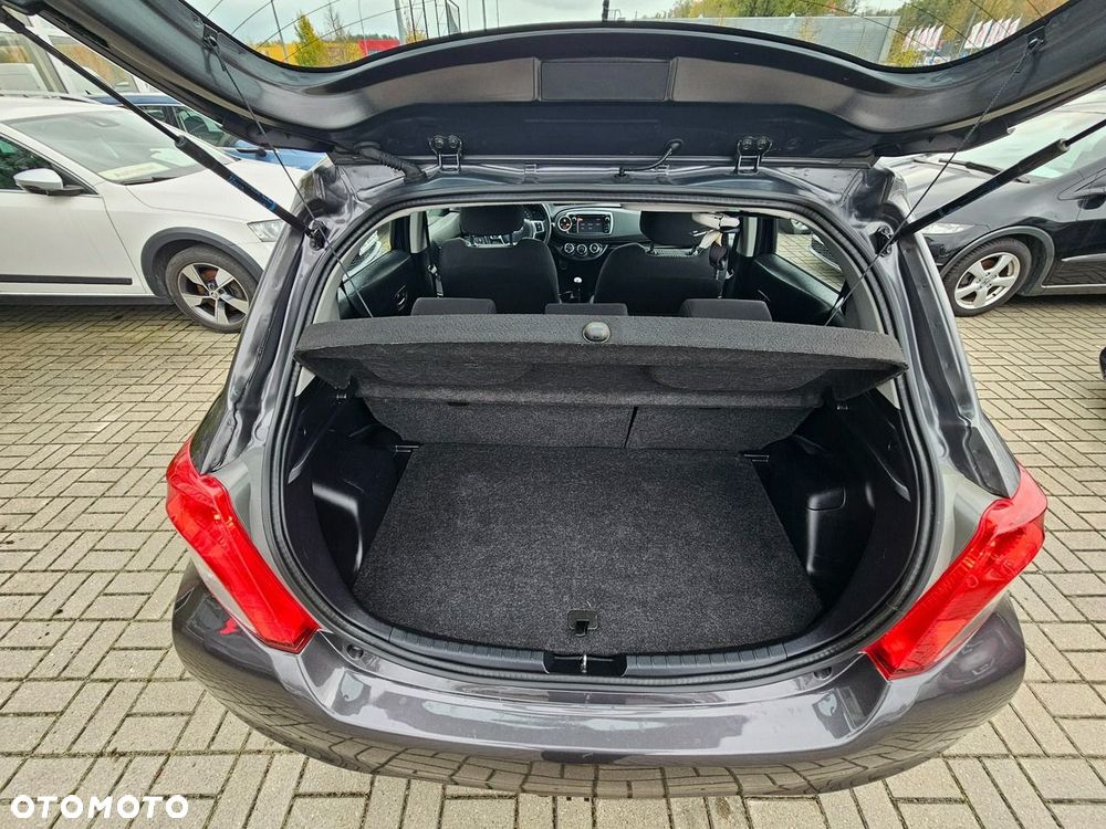 Toyota Yaris - 34
