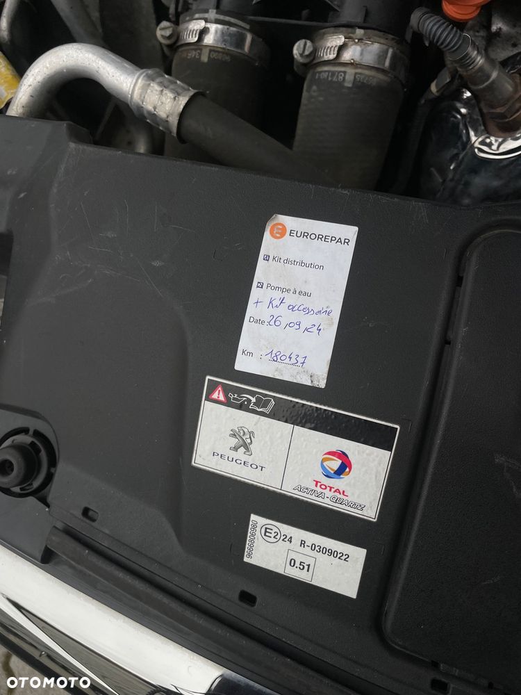 Peugeot 308 1.6 BlueHDi Allure S&S - 15