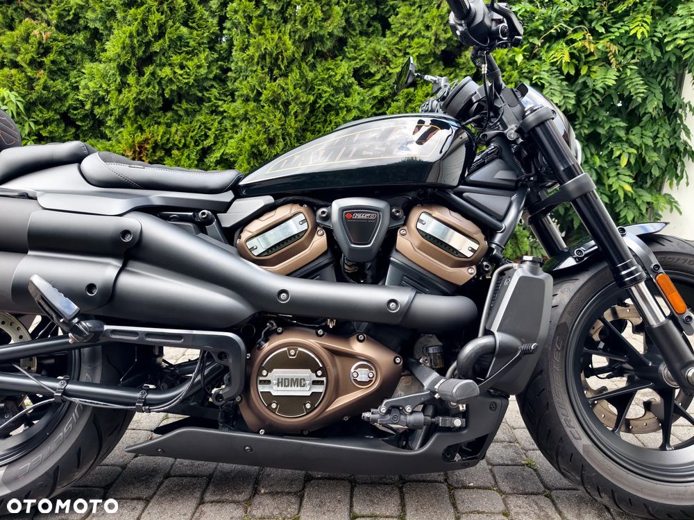 Harley-Davidson Sportster - 11
