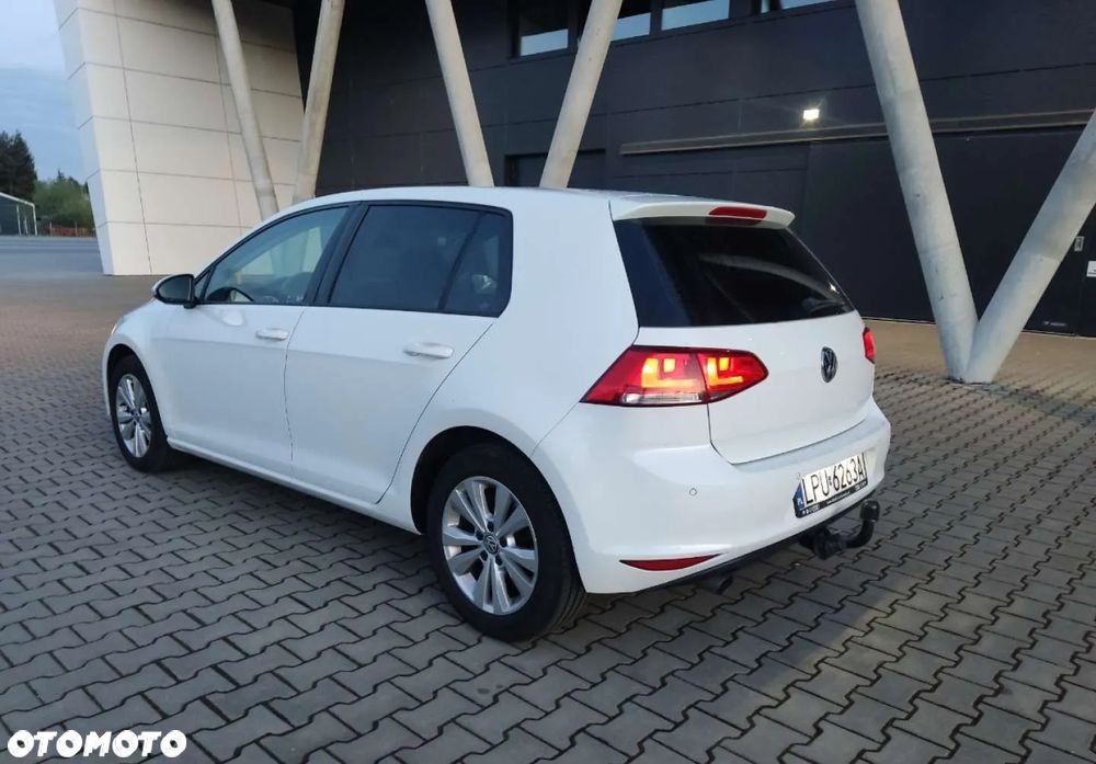 Volkswagen Golf - 3