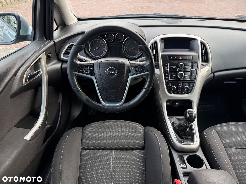 Opel Astra 1.4 T Cosmo - 31