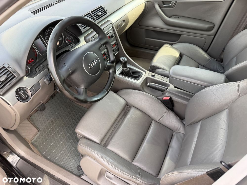 Audi A4 Avant - 14