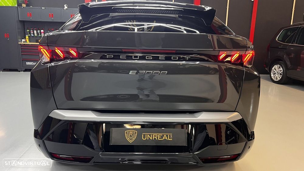 Peugeot E-3008 73 kWh GT - 26