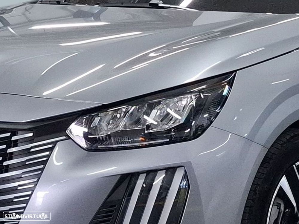 Peugeot 208 1.2 Hybrid Allure e-DCS6 — fotografia 3
