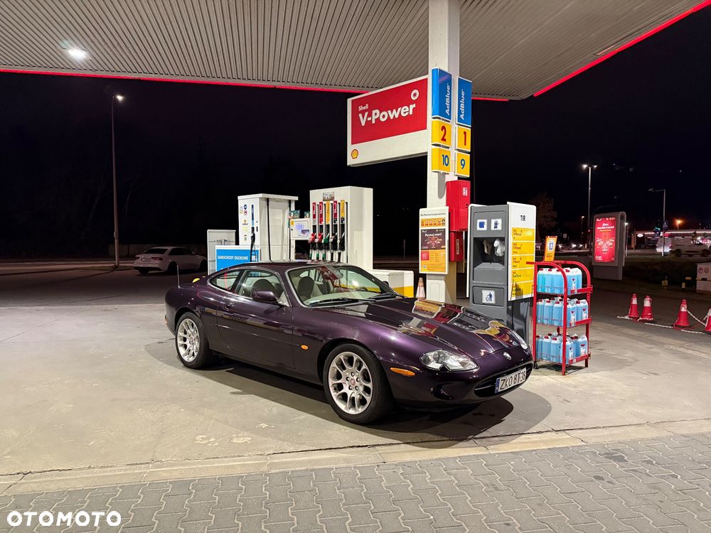 Jaguar XK8 - 38