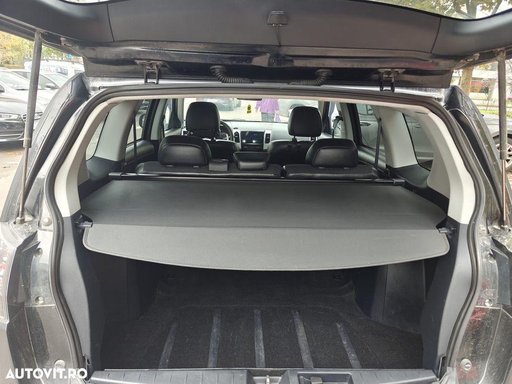 Mitsubishi Outlander - 5