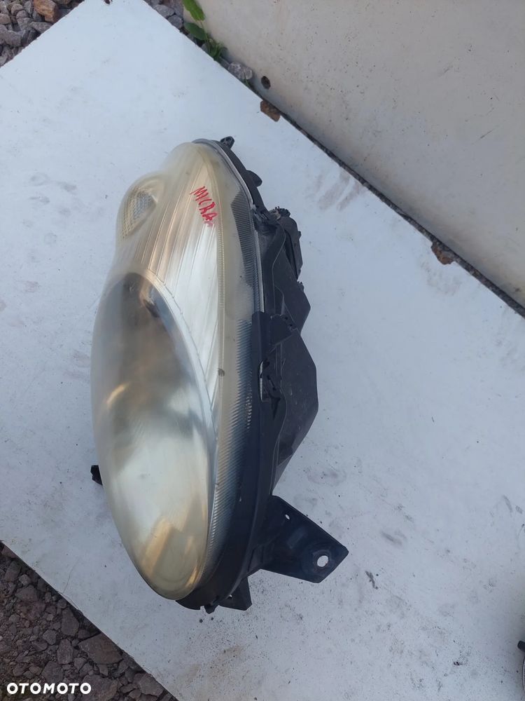 LAMPA PRZEDNIA PRAWA MICRA K12 EU - 2
