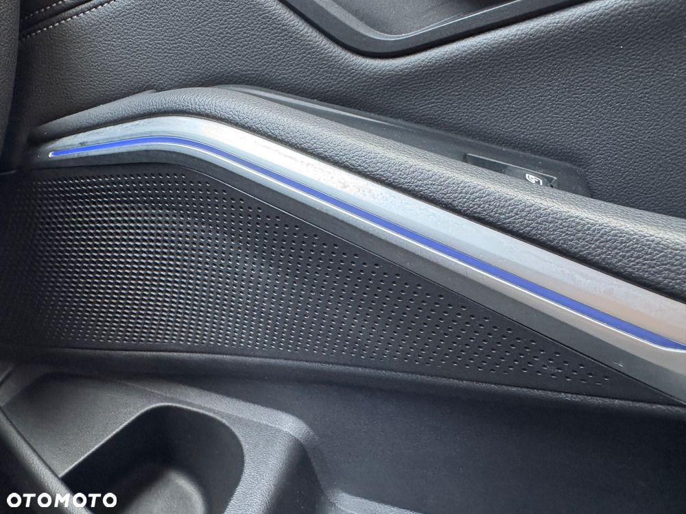 BMW Seria 3 318d Sport Line - 28