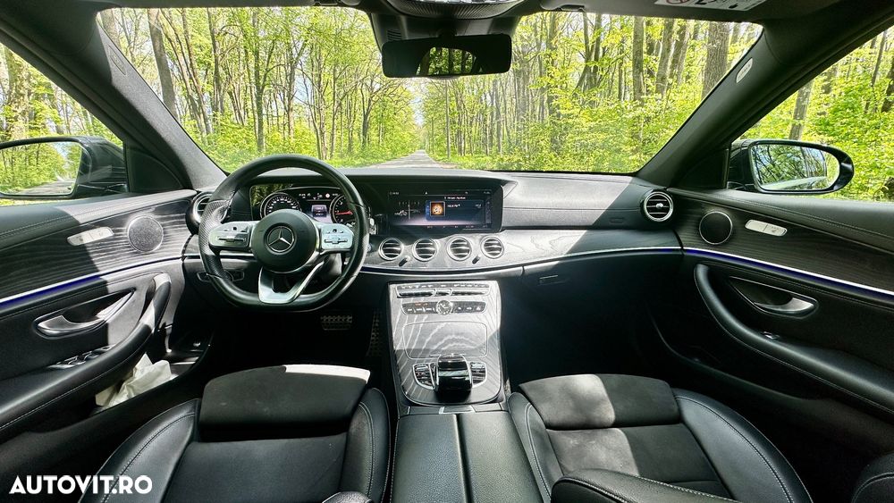Mercedes-Benz E 220 d 4MATIC 9G-TRONIC AMG Line - 11