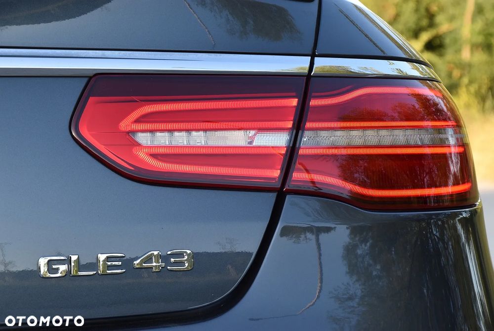 Mercedes-Benz GLE 450 AMG 4-Matic - 12