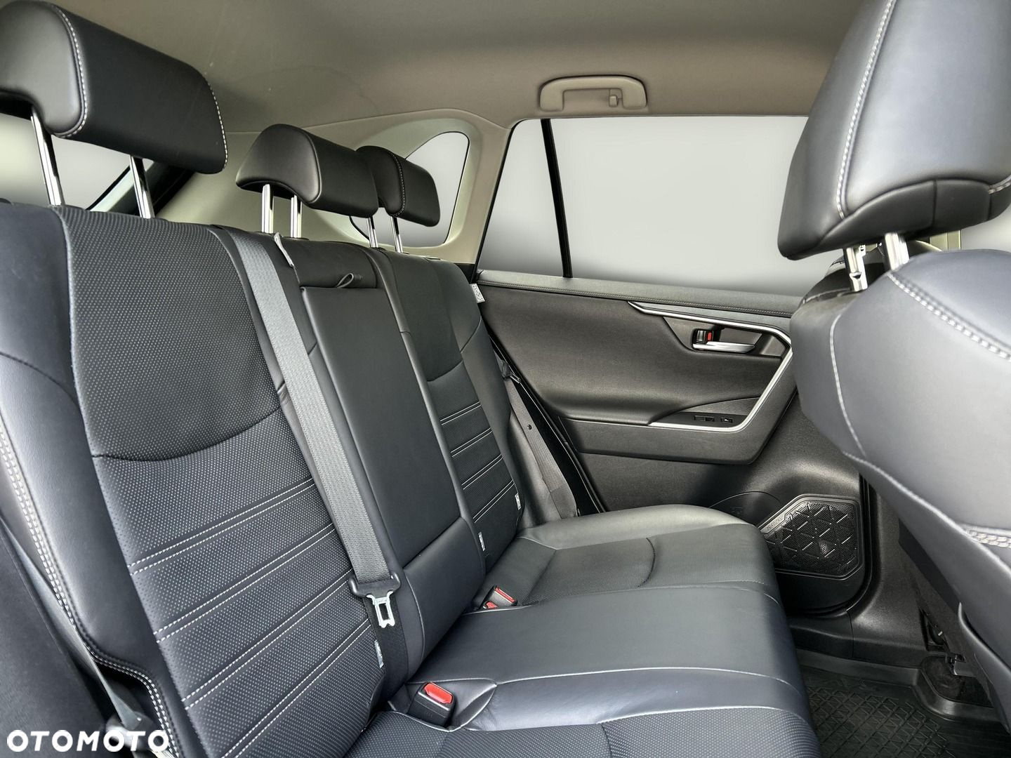 Toyota RAV4 - 23