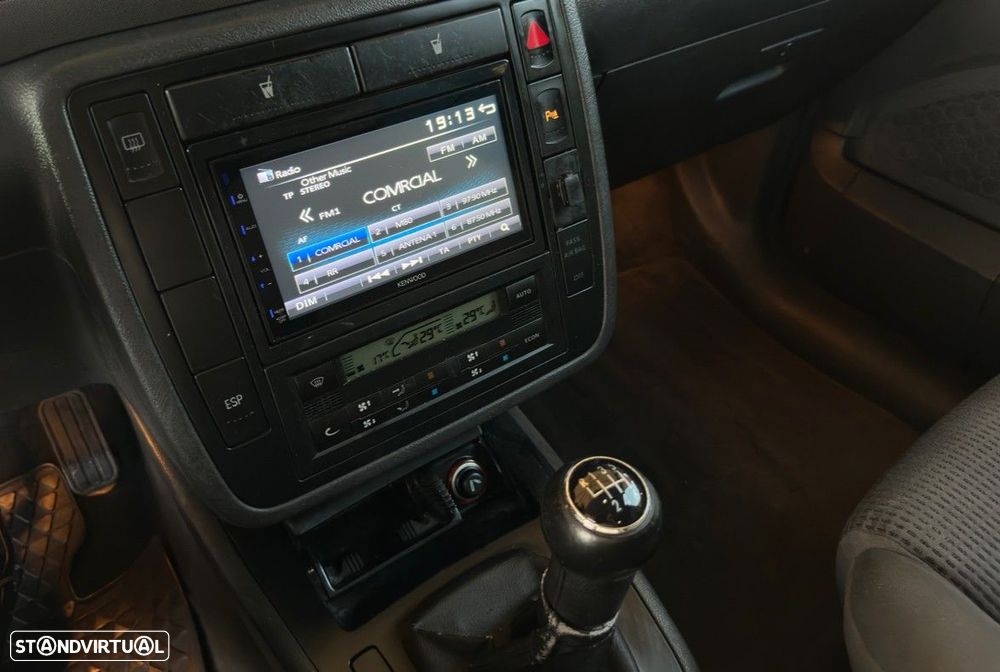 VW Sharan 2.0 TDI Confortline - 13