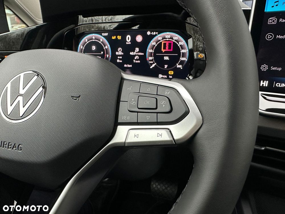 Volkswagen Golf Variant - 18