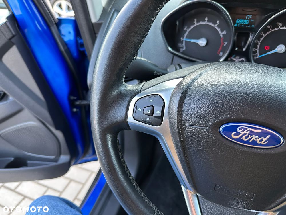 Ford EcoSport - 10