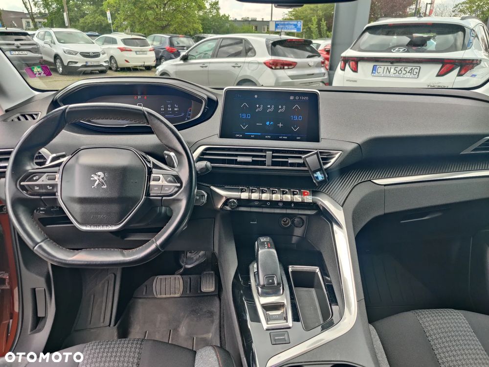 Peugeot 3008 1.6 BlueHDi Allure S&S EAT6 - 18