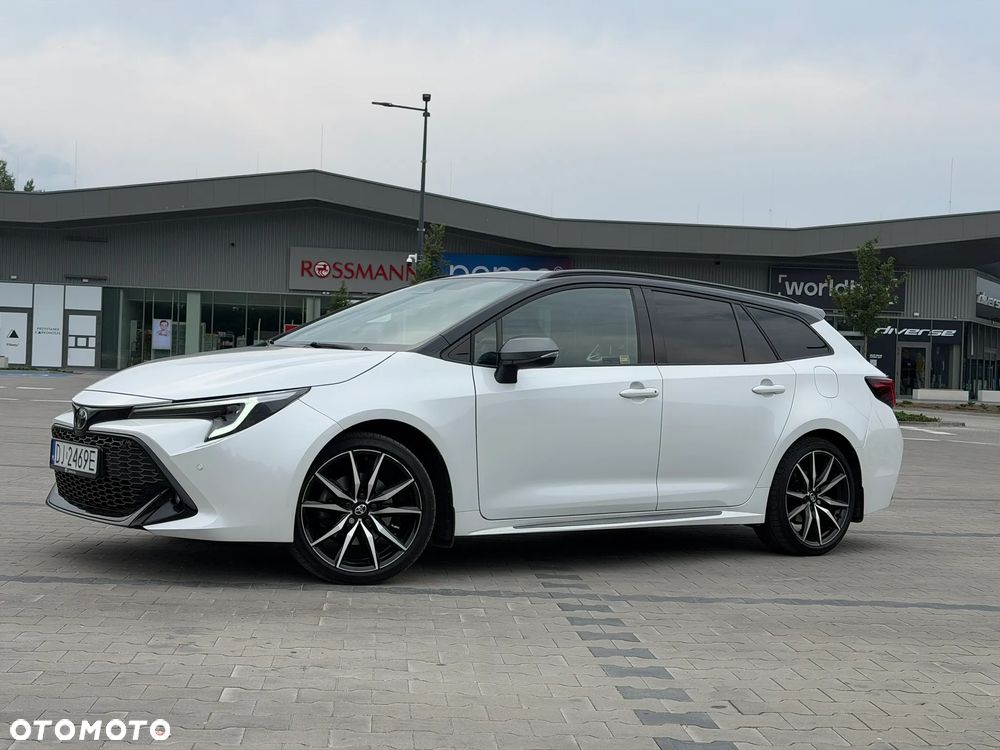 Toyota Corolla 2.0 Hybrid GR Sport Dynamic - 1