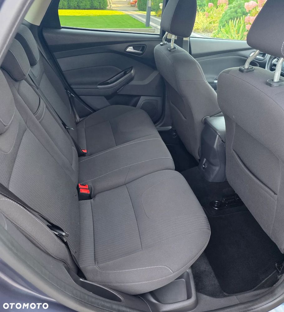 Ford Focus 1.6 EcoBoost Titanium - 23