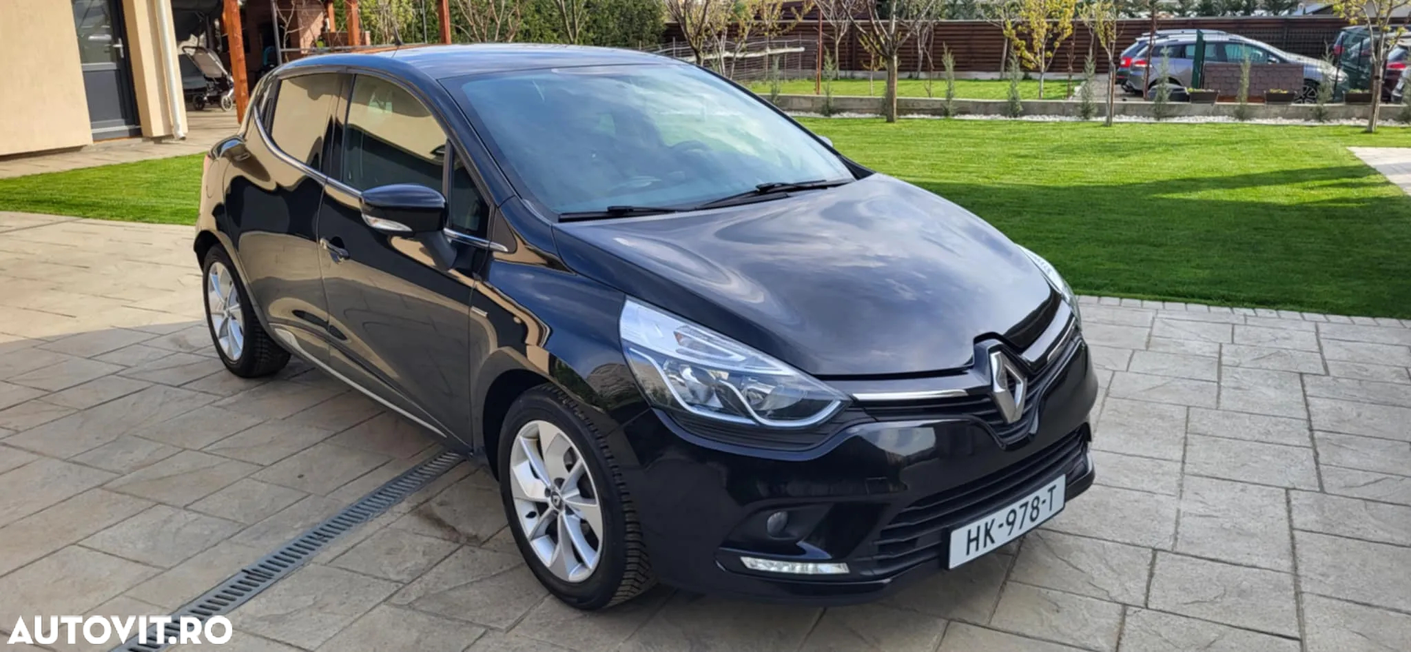 Renault Clio - 9