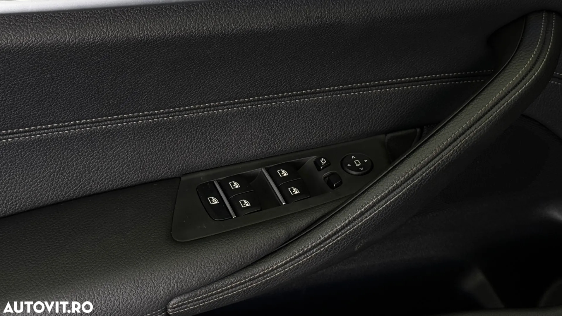 BMW Seria 5 520d xDrive AT - 18