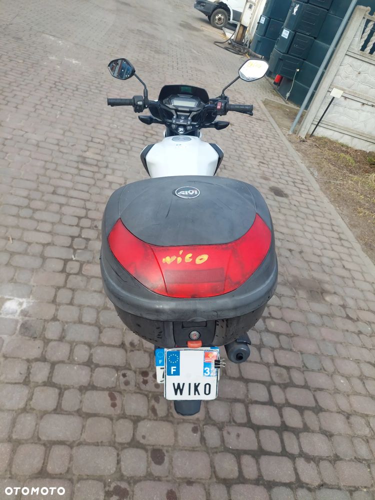 Honda CBF - 4