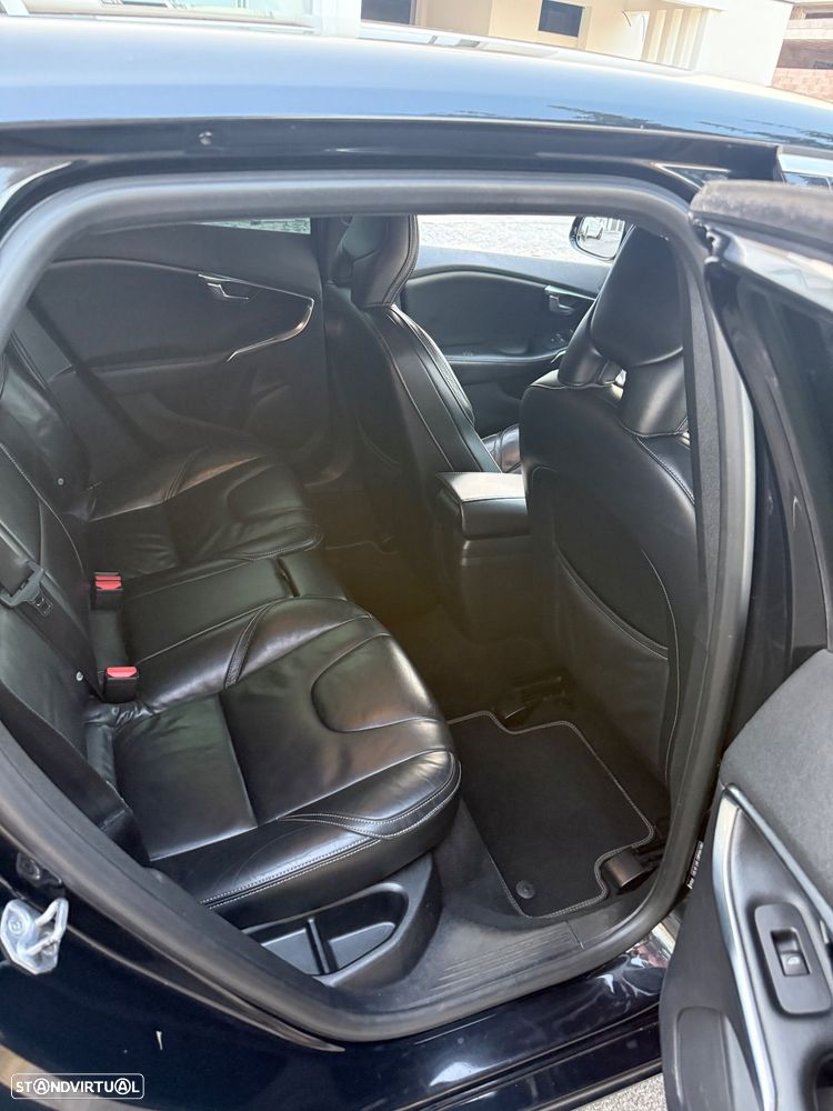 Volvo V40 D4 RDesign - 11