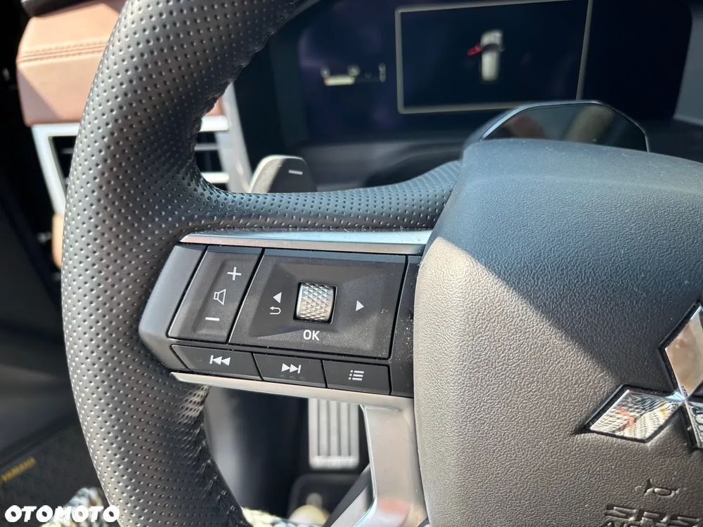 Mitsubishi Outlander Instyle Plus - 8