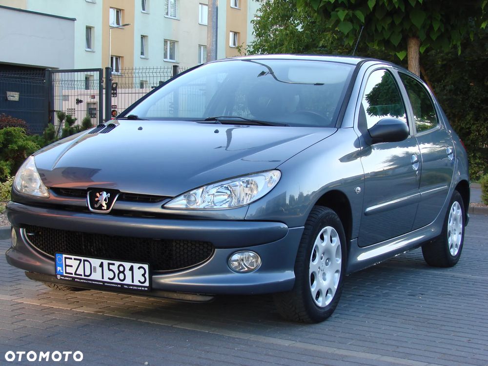 Peugeot 206 - 1