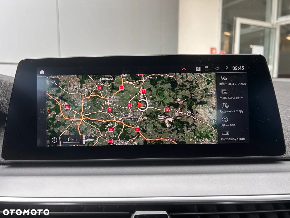 BMW Seria 5 520d xDrive MHEV - 34