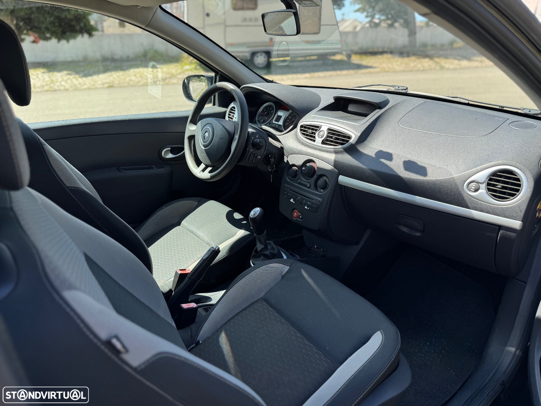 Renault Clio 1.2 TCE GT J15 - 8