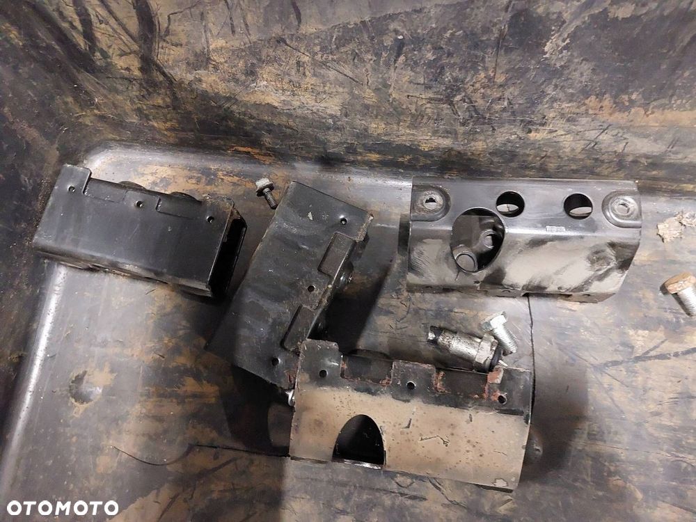 WNĘTRZE TAPICERKA BAGAŻNIKA BOCZKI WYKŁADZINA AUDI A6 C6 KOMBI AVANT - 2