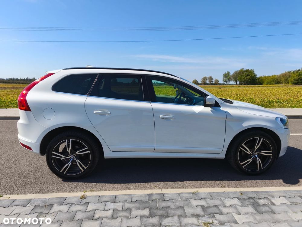 Volvo XC 60 D4 Momentum - 4