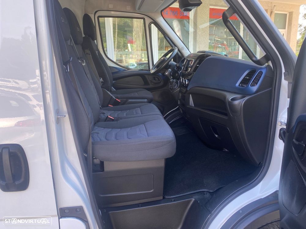 Iveco Daily 3.0 35C21HV - 9