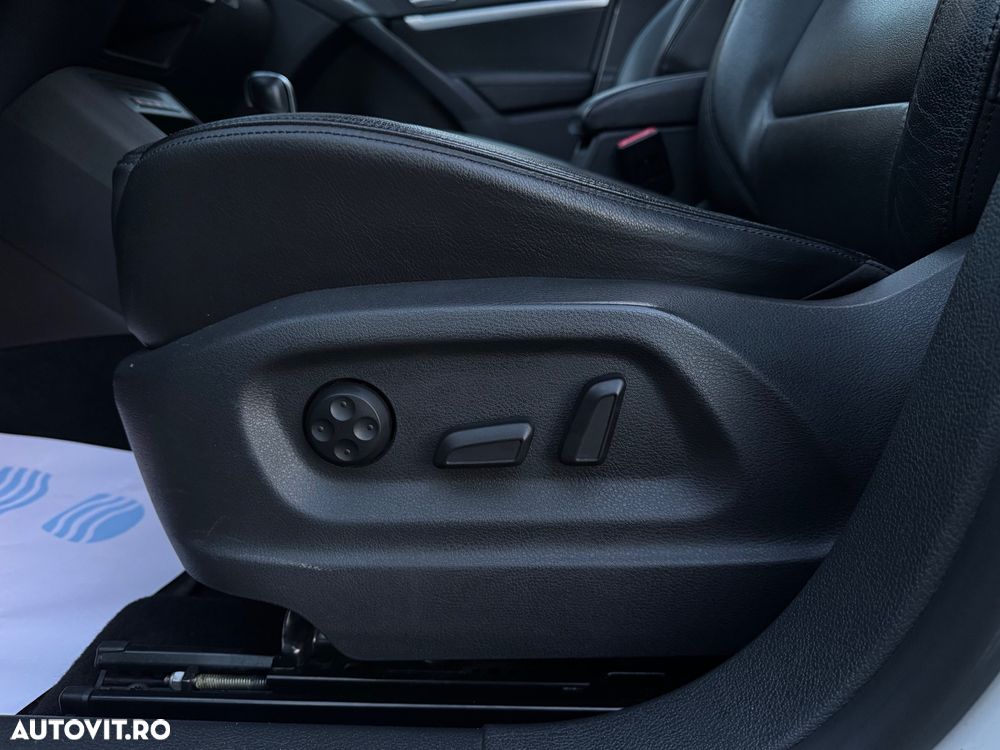 Volkswagen Tiguan 2.0 TDI DPF 4Motion BlueMotion Technology DSG Sport & Style - 21