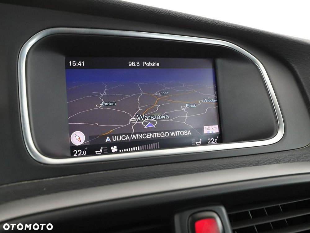 Volvo V40 T2 Momentum - 27