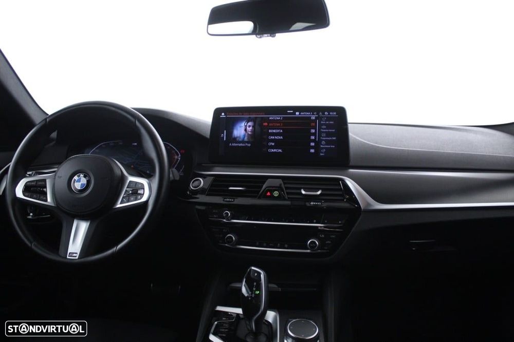 BMW 520 d Pack Desportivo M Auto - 17