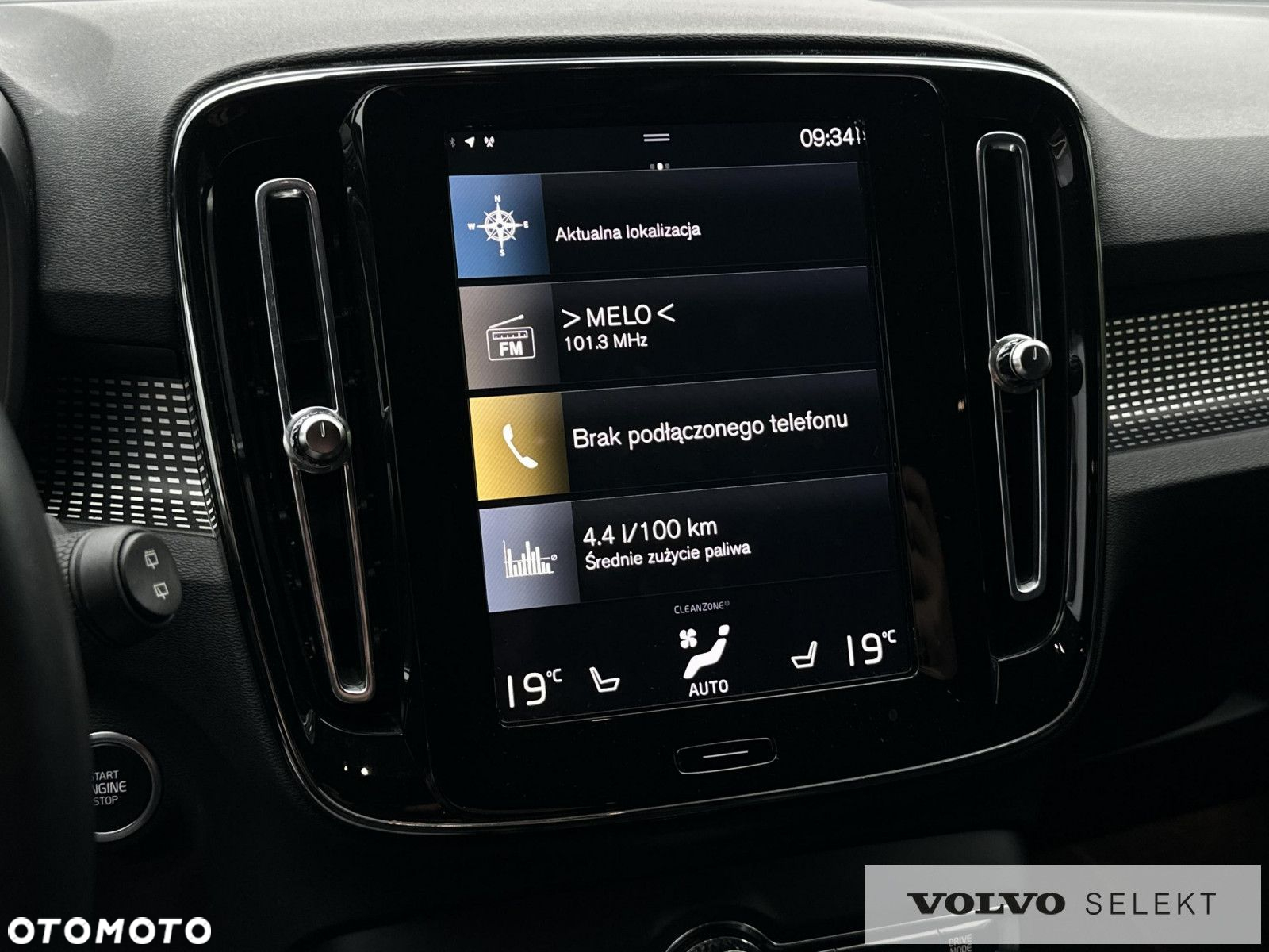 Volvo XC 40 - 24