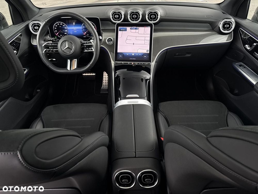 Mercedes-Benz GLC - 17