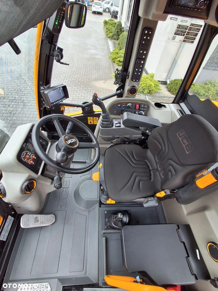 JCB TM 320 S AGRI - 13