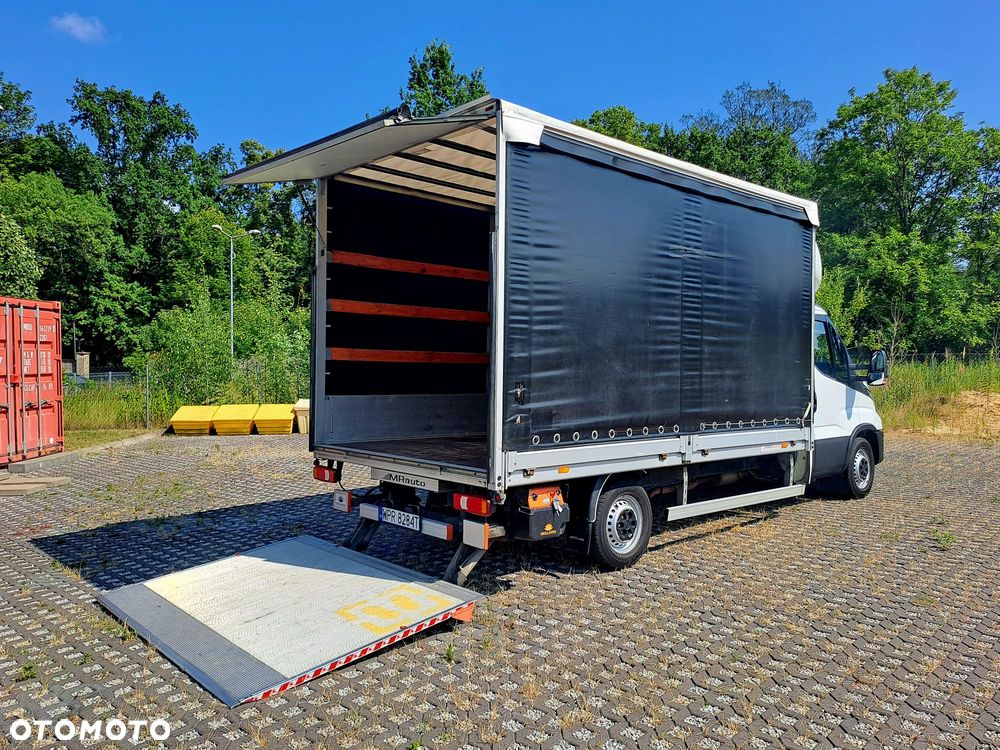 Iveco Daily | Plandeka + Winda 750kg | Gwarancja 12mc |  3.0l 180KM | Full Led |  Krajowy | 8 EP | Firanka | - 18