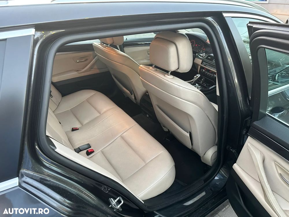 BMW Seria 5 525d xDrive Touring - 15