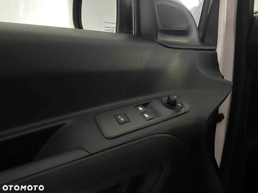 Opel Combo - 16