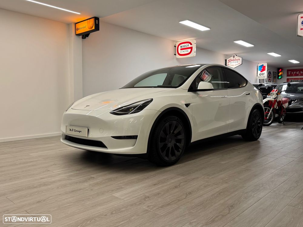 Tesla Model Y Long Range Tração Integral - 32