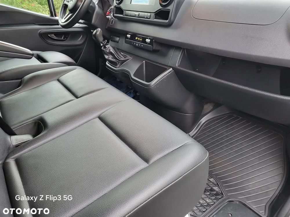 Mercedes-Benz Sprinter - 15