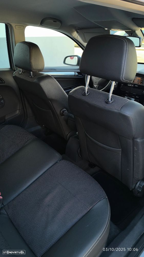 Opel Astra Caravan 1.7 CDTi Cosmo - 36